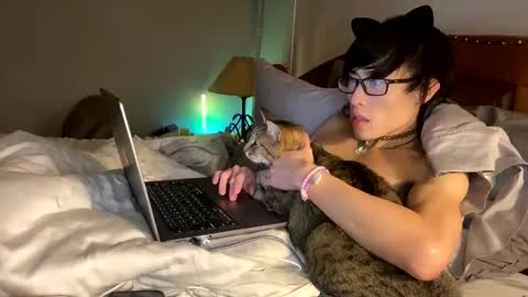 hottiewithabody101 online show from June 2026 12:58:02 AM