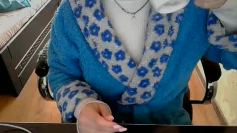 Snapshot of hotty_mary chatting on April 2026 03:36:01 PM Mary online show from April 2026 03:36:01 PM