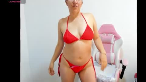 Snapshot of hottychrystal chatting on June 2026 12:22:01 PM hottychrystal online show from June 2026 12:22:01 PM