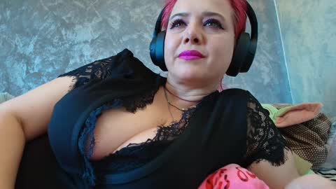 Goddess of  Luv online show from January 2025 10:58:02 AM