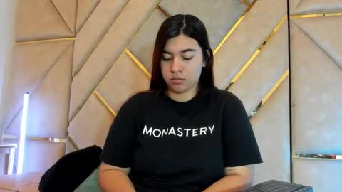   online show from January 2026 05:04:02 PM