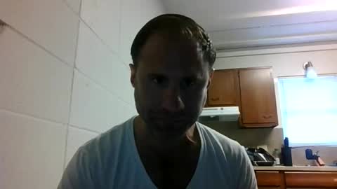 hotwhitedude2026 online show from June 2026 09:32:02 PM