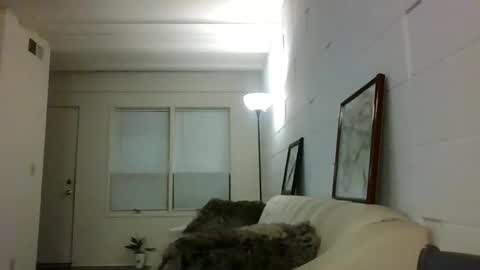 hotwhitedude2026 online show from June 2026 05:23:01 AM