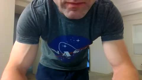 hotwhitedude2026 online show from June 2026 07:45:02 AM