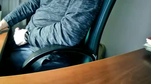 Snapshot of hpeter111 chatting on February 2025 11:03:01 PM Peter online show from February 2025 11:03:01 PM