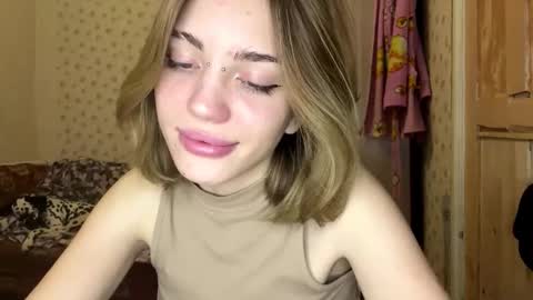 Snapshot of hsiuscherich chatting on November 2025 10:04:02 AM hsiuscherich online show from November 2025 10:04:02 AM