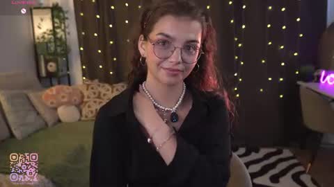 Snapshot of huba_booba chatting on July 2026 10:51:01 AM Diane online show from July 2026 10:51:01 AM