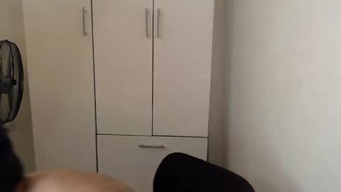 Snapshot of hugecockwayoy chatting on October 2025 01:47:02 AM hugecockwayoy online show from October 2025 01:47:02 AM