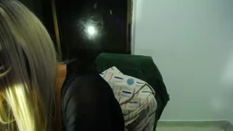 Snapshot of hugedaneska chatting on January 2025 08:34:01 AM Danezka online show from January 2025 08:34:01 AM