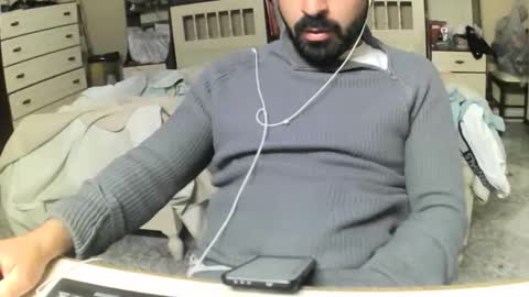 Snapshot of hugeveiny chatting on April 2026 04:08:01 PM hugeveiny online show from April 2026 04:08:01 PM