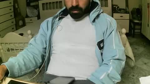 Snapshot of hugeveiny chatting on May 2026 04:02:02 PM hugeveiny online show from May 2026 04:02:02 PM