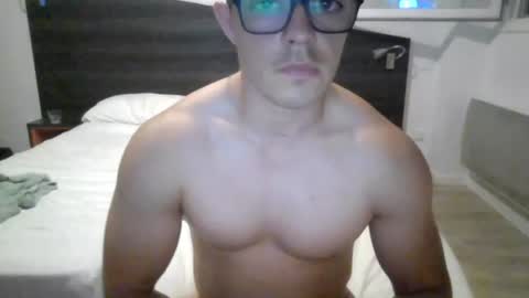 Snapshot of hughjaegg chatting on June 2026 09:24:01 PM hughjaegg online show from June 2026 09:24:01 PM