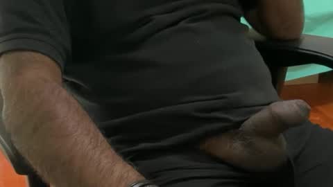 HunkyLover online show from April 2026 02:01:01 AM