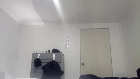 Snapshot of hugobergeron chatting on December 2024 07:50:01 AM HugoBergeron82 online show from December 2024 07:50:01 AM