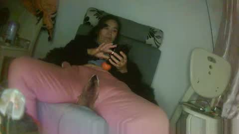 hujiajia520321431 online show from February 2026 09:33:01 PM