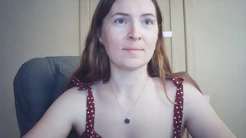 Snapshot of humpygrey chatting on November 2025 10:17:01 AM HumpyGrey online show from November 2025 10:17:01 AM