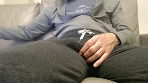 Big uncut cock dripping online show from January 2025 06:35:01 AM