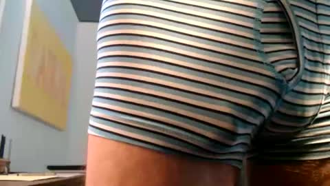 Snapshot of hung_hot_fit10 chatting on June 2026 03:34:02 PM Big uncut cock dripping online show from June 2026 03:34:02 PM