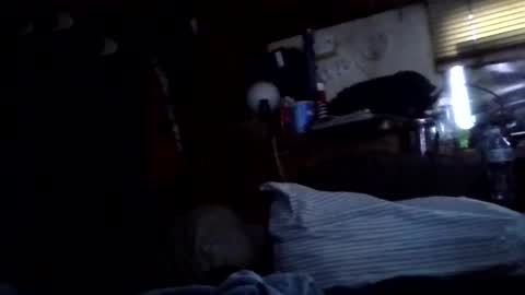 Snapshot of hungcocklg chatting on April 2026 02:33:01 AM hungcocklg online show from April 2026 02:33:01 AM