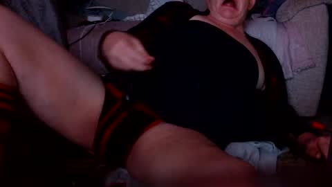 hungdaddyhorny online show from July 2026 11:24:02 PM