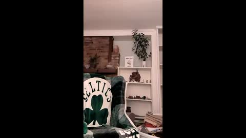 hungitalian40 online show from May 2026 08:24:02 PM