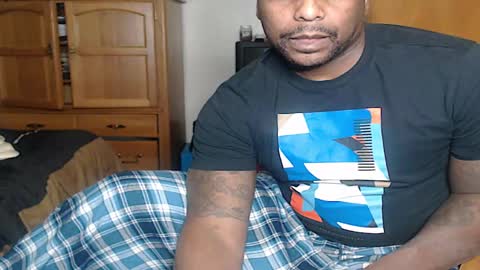hungluv1 online show from November 2025 03:05:02 AM