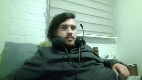 Snapshot of hungweeb chatting on May 2026 04:43:01 AM Rod online show from May 2026 04:43:01 AM
