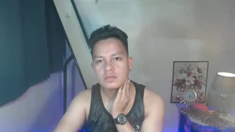 Snapshot of hunk_danny chatting on March 2025 06:26:02 AM hunk_danny online show from March 2025 06:26:02 AM
