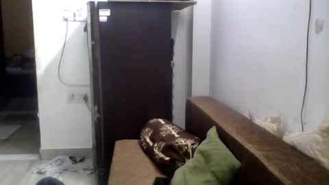 Snapshot of hunkster102 chatting on November 2025 12:05:01 PM hunkster102 online show from November 2025 12:05:01 PM