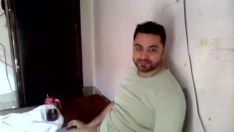 Snapshot of hunkster102 chatting on April 2026 03:10:02 AM hunkster102 online show from April 2026 03:10:02 AM