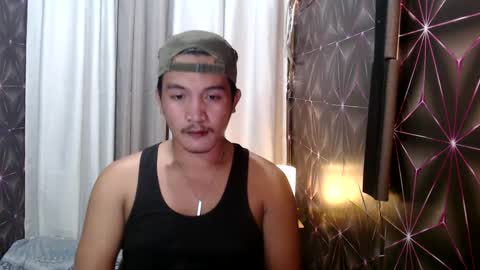 hunkylloyd online show from January 2025 10:56:01 AM