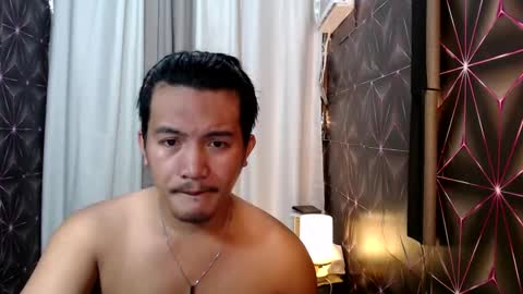 hunkylloyd online show from January 2025 04:37:02 AM