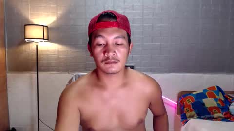 hunkylloyd online show from March 2026 06:29:02 AM