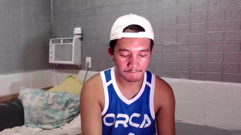 hunkylloyd online show from April 2026 07:25:02 AM