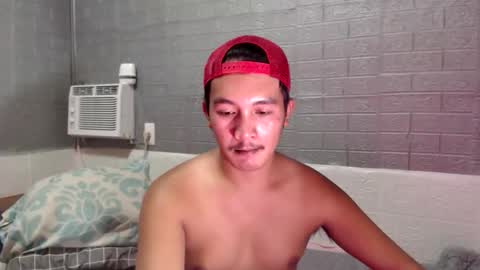 hunkylloyd online show from April 2026 09:21:02 AM