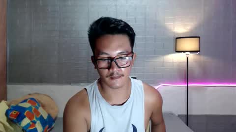 hunkylloyd online show from April 2026 03:21:02 AM