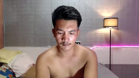 hunkylloyd online show from April 2026 05:58:01 AM