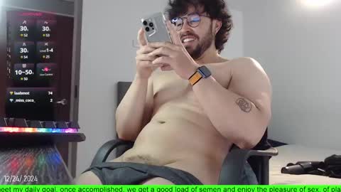 Snapshot of hunter_of_mn chatting on December 2024 01:10:01 AM online show from December 2024 01:10:01 AM