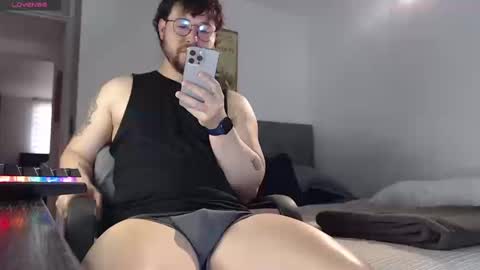 Snapshot of hunter_of_mn chatting on September 2025 01:37:02 PM online show from September 2025 01:37:02 PM