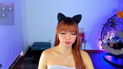 Snapshot of hurremcan_ chatting on June 2026 02:33:01 PM Hurrem online show from June 2026 02:33:01 PM
