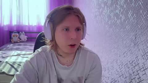 hurtqqq online show from May 2026 02:44:01 PM