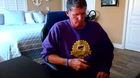 hvacstud4 online show from February 2026 06:22:01 PM