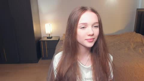 Snapshot of hwadwellingham chatting on April 2026 07:08:01 AM Lily online show from April 2026 07:08:01 AM