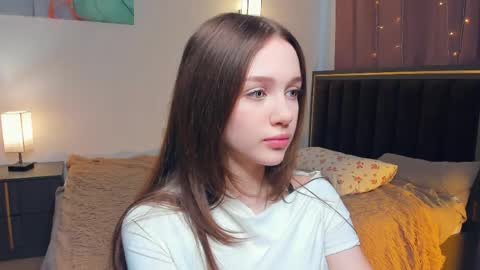 Snapshot of hwadwellingham chatting on May 2026 07:24:02 AM Lily online show from May 2026 07:24:02 AM
