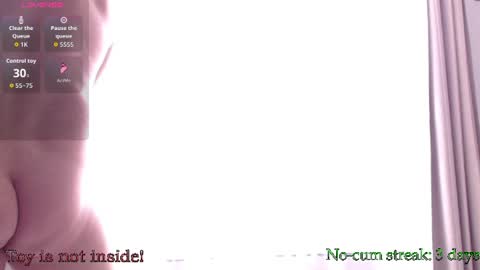 Snapshot of hxmister chatting on July 2026 06:54:02 PM Andrew online show from July 2026 06:54:02 PM