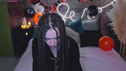 Julia online show from October 2025 09:48:01 PM