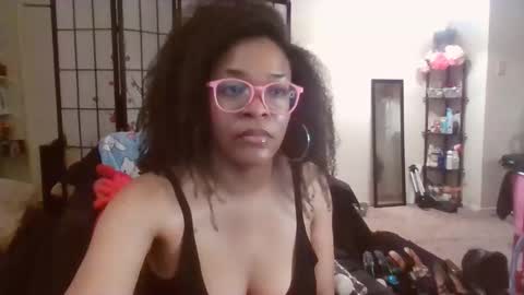  HysteriaHeels  online show from April 2026 01:27:01 AM