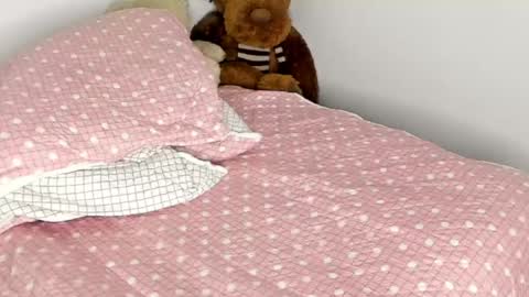 Hyun Joo online show from April 2026 09:39:33 PM