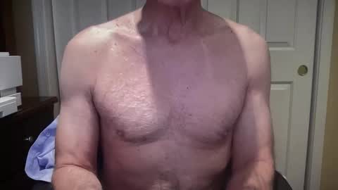 Snapshot of i8bgcq chatting on April 2026 03:29:01 PM The Talented Mr. DILFy online show from April 2026 03:29:01 PM