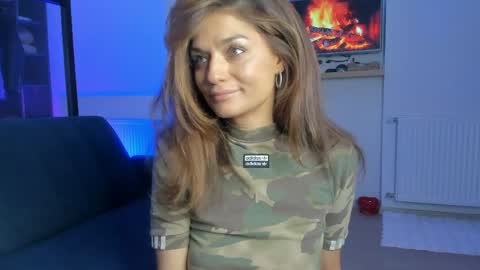 Snapshot of i___love__you chatting on April 2026 05:22:01 AM i___love__you online show from April 2026 05:22:01 AM